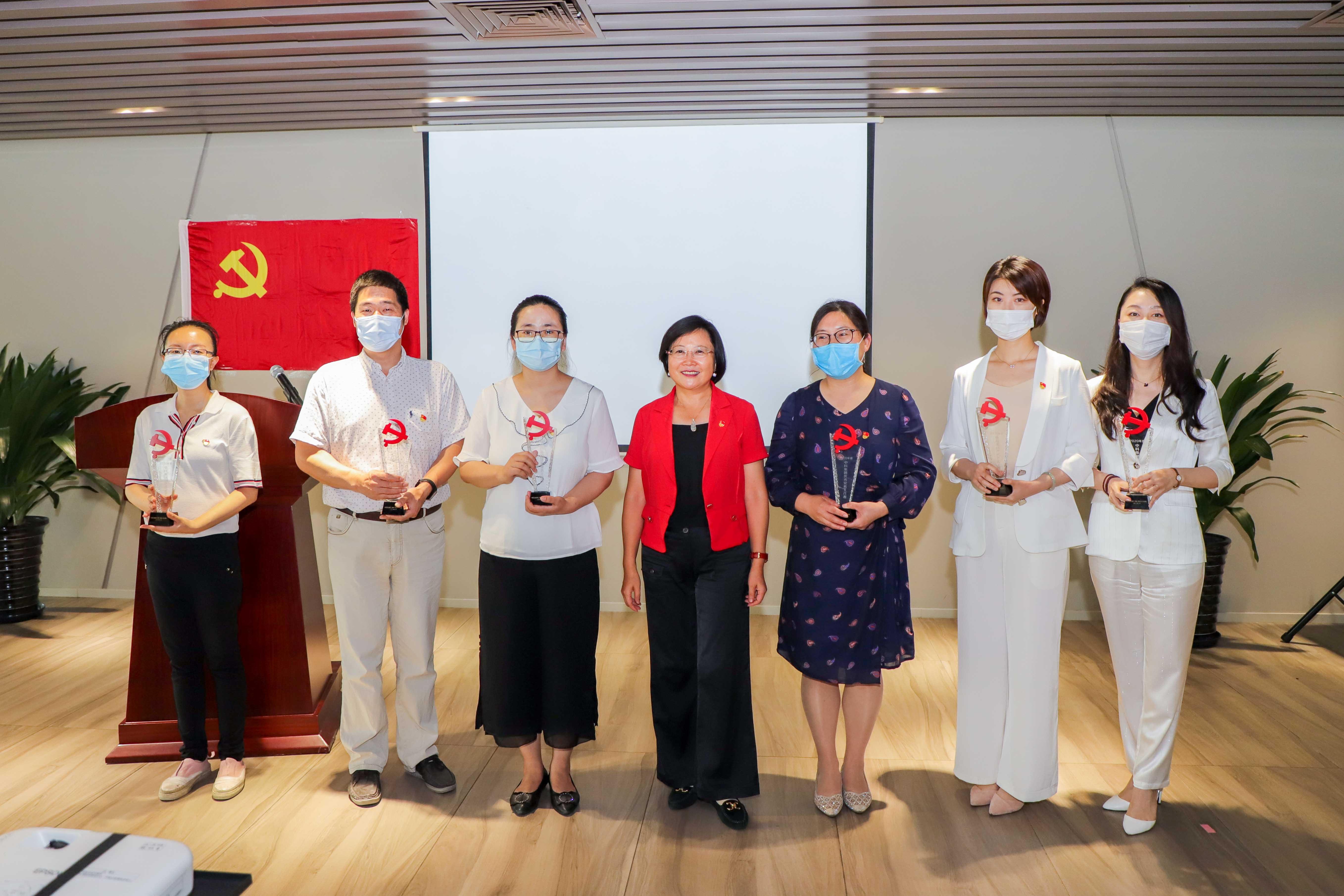 1593764282439051136.jpg 1593764282439051136.jpg